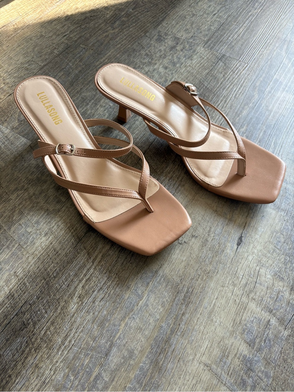 Women’s Tan Strappy Mid-Heel Sandals